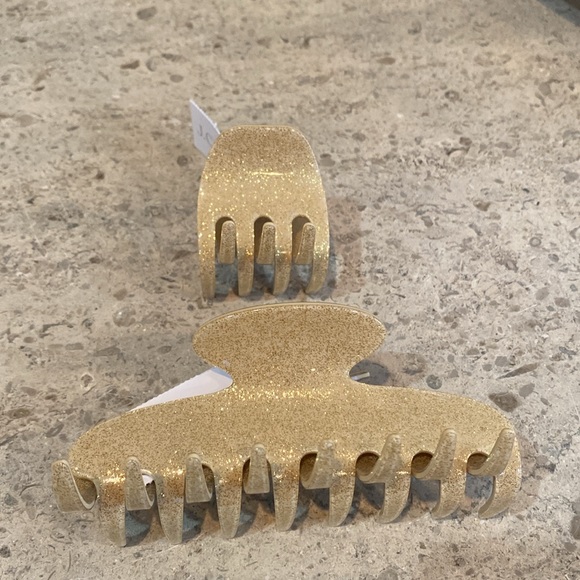 J. Crew Hair Clips. Set of two. - Picture 8 of 10